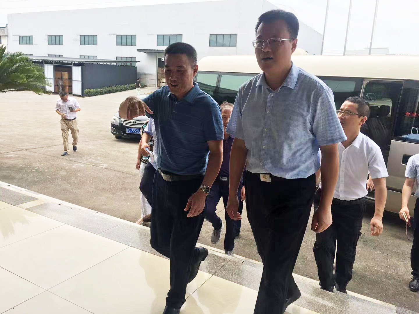 柴桑区区委书记盛炜一行莅临江西创银科技有限公司